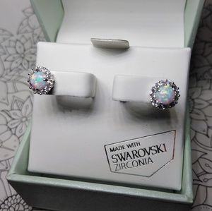 NWT Opal Halo Studs